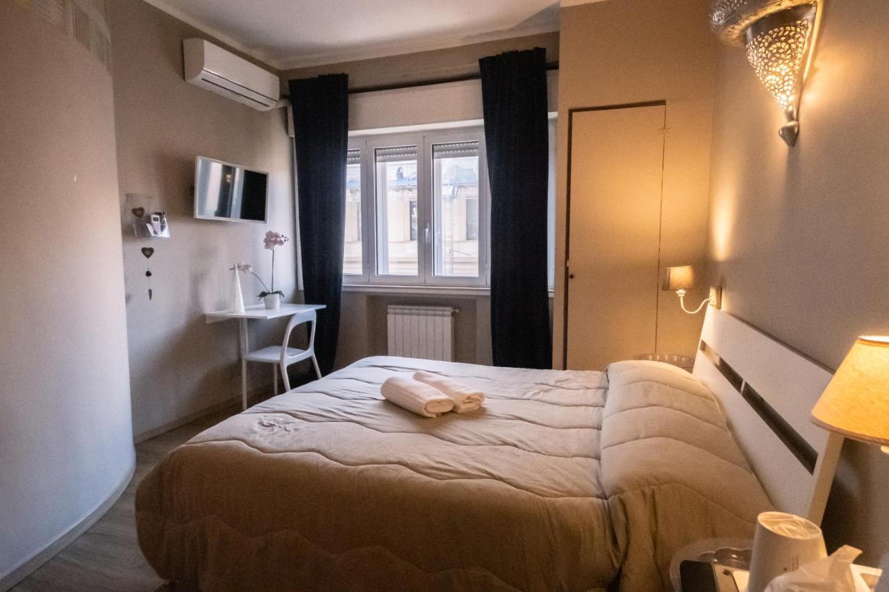 Cconforthotels R&b Cavour Casa de hóspedes 2*
